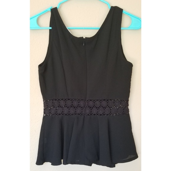 3/$20⭐ Active USA Black peplum tank top - Picture 2 of 4
